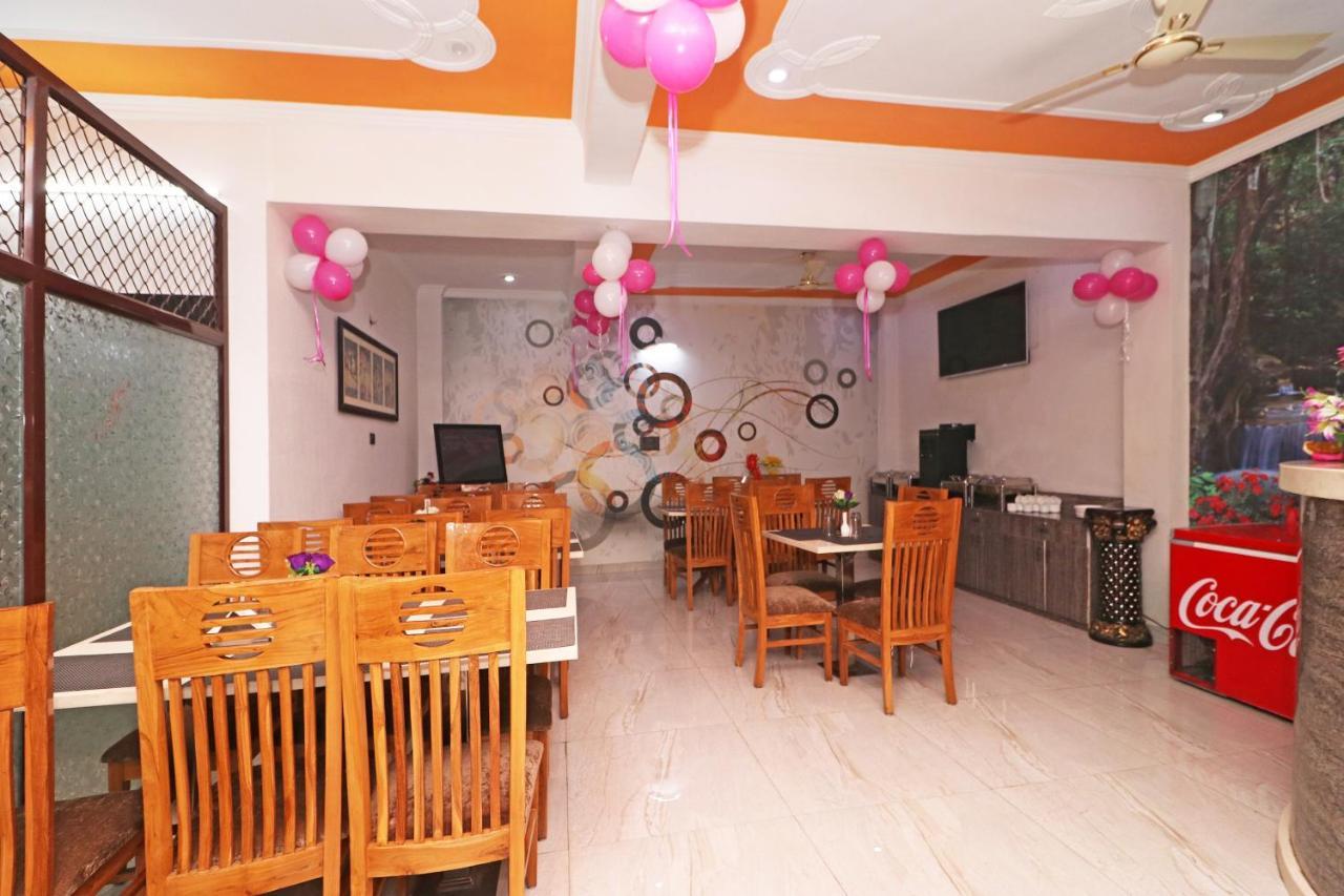 Capital O 8680 Hotel Vaishnavi Inn Hasanganj Exterior foto