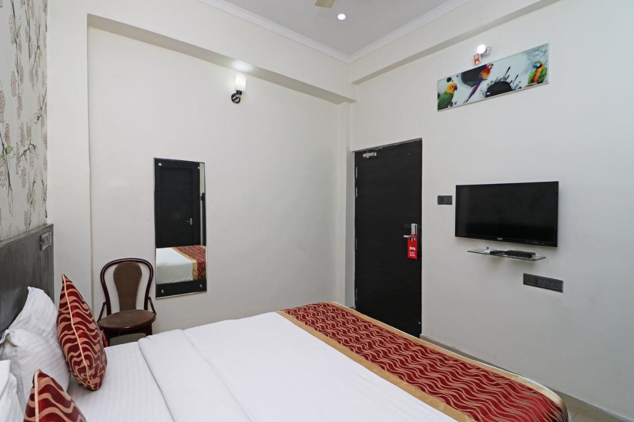 Capital O 8680 Hotel Vaishnavi Inn Hasanganj Exterior foto