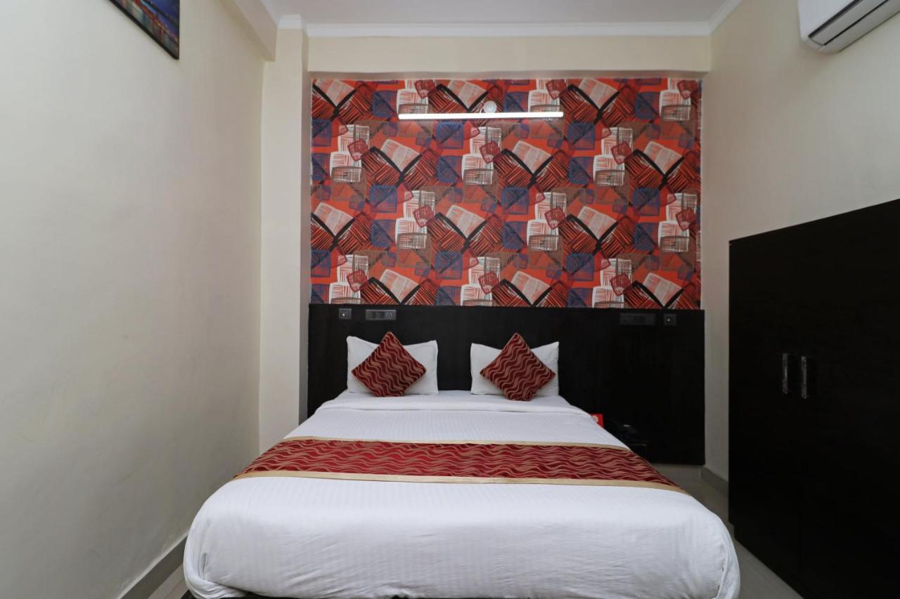 Capital O 8680 Hotel Vaishnavi Inn Hasanganj Exterior foto